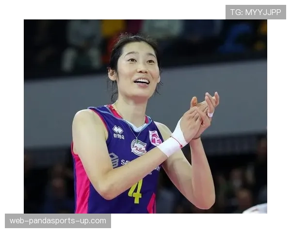 朱婷这日常也太拼了，训练完还像搬家似的背包堆得能住人吧？