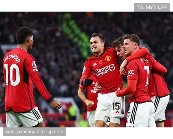 曼联争冠困境加剧：战术转型迟缓与阵容短板制约赛季走势