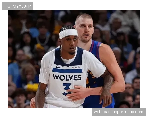 斯蒂芬·卡斯尔三分突破效率提升明显拉开对手防线