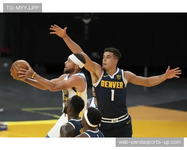 拉里·伯德季后赛关键时刻三分效率提升显著拉开对手防线